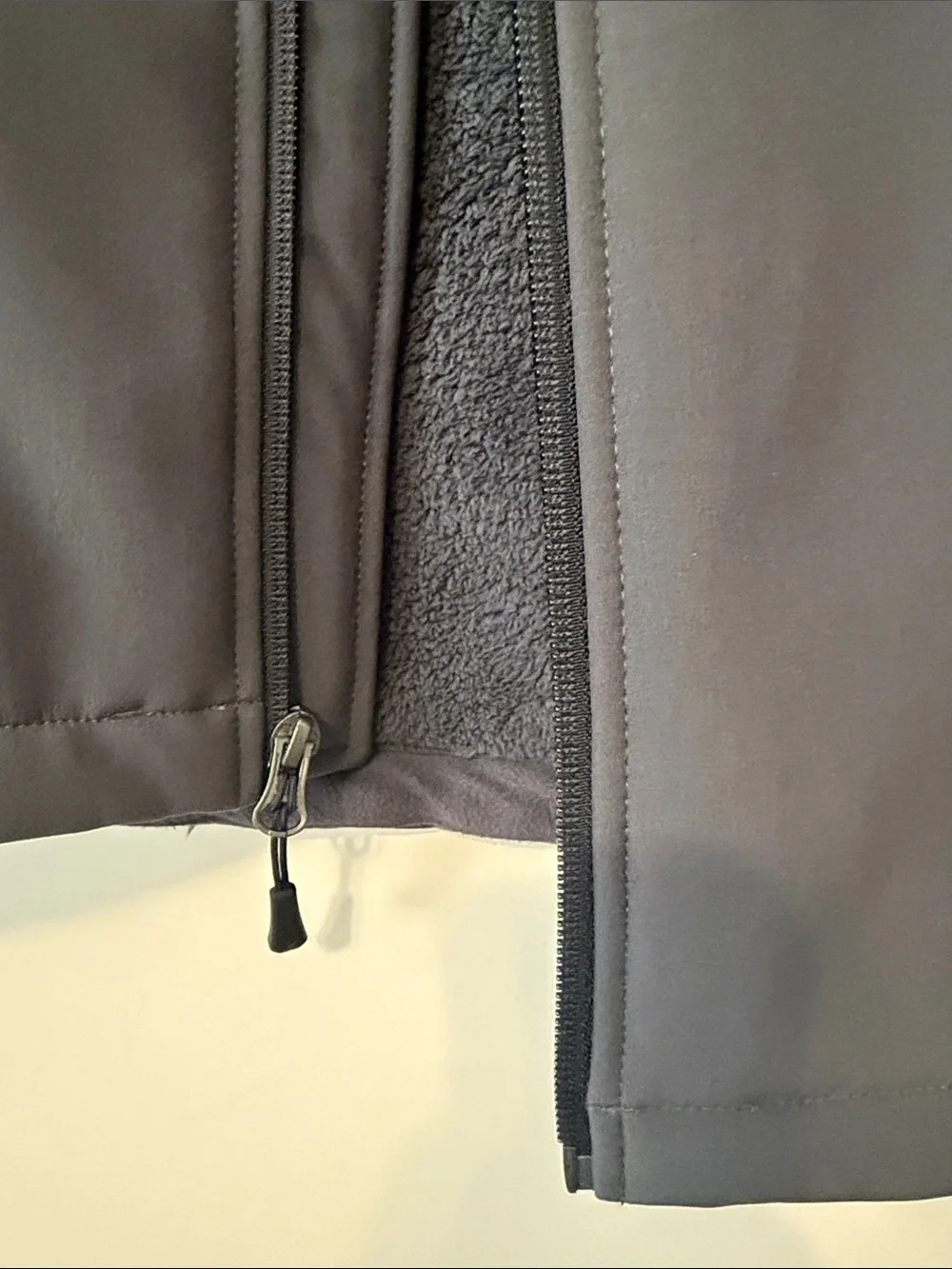 The North Face Men's Gray Softshell Windbreaker Jacket